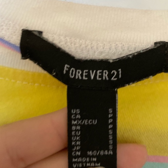 NOT INTERESTED Cropped Tee - Picture 3 of 3